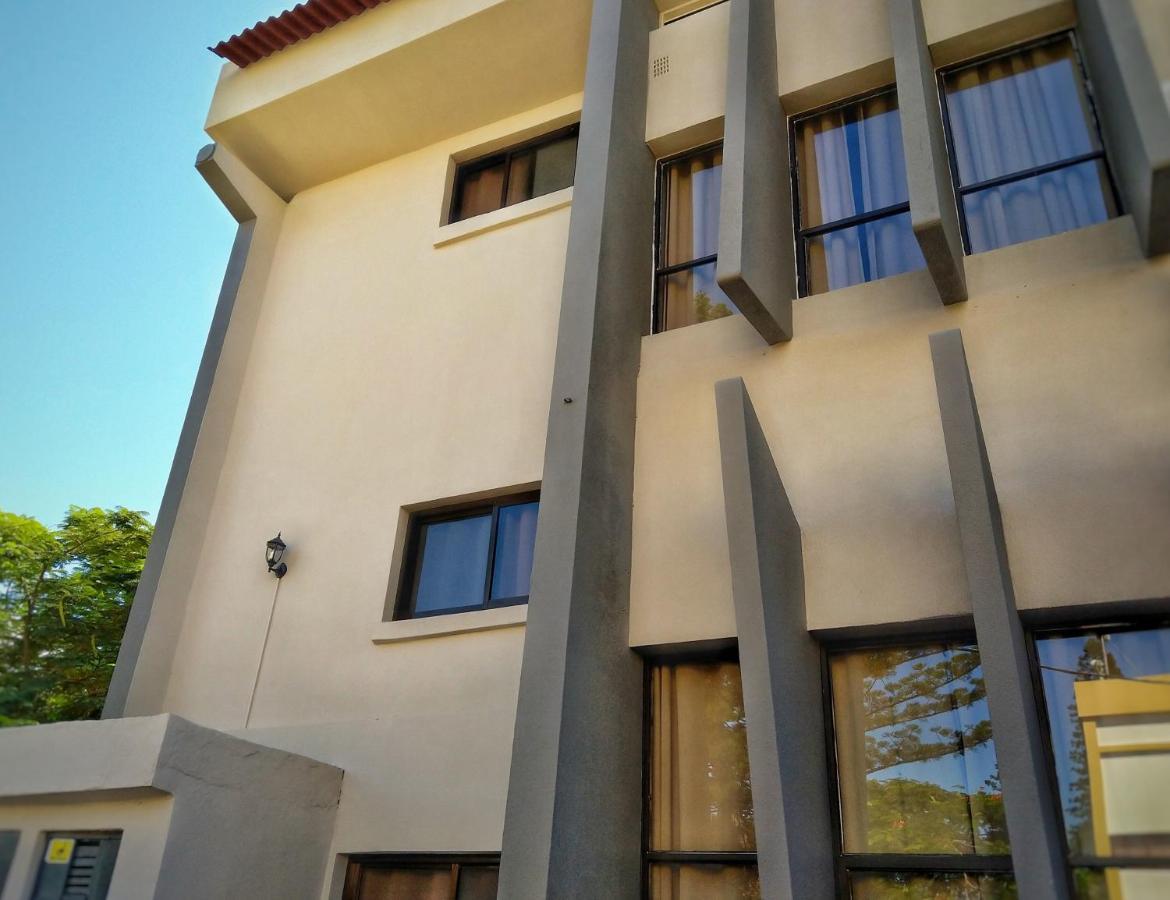 Stay Inn - Guest House Maputo Exterior photo